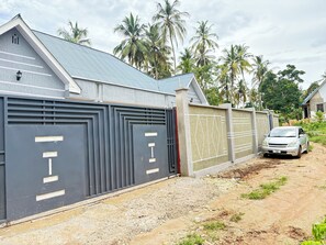 Property grounds - Zanzibar Apartment 1 ( Two bedrooms Apartment in Zanzibar)  (Zanzibar)