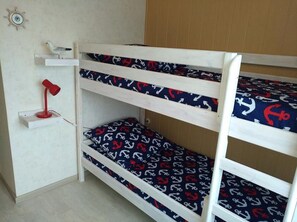 Iron/ironing board, WiFi - Holiday Home 'Alder, 70qm, Garten' with Private Terrace, Private Garden and Wi-Fi (Wangerland)