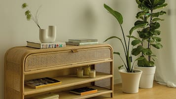 Deluxe Apartment, 2 Bedrooms, City View | Ruang tamu