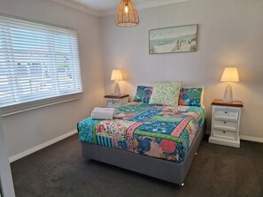 2 chambres, fer et planche à repasser, lit parapluie, Wi-Fi gratuit