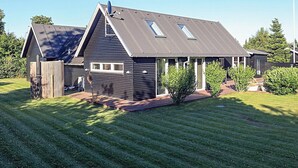 Rumah | Pemandangan dari properti