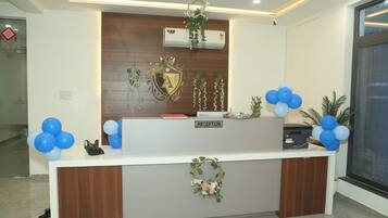 Double Room, Balcony, City View | Lobby