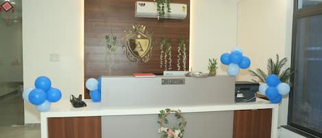 Double Room, Balcony, City View | Lobby