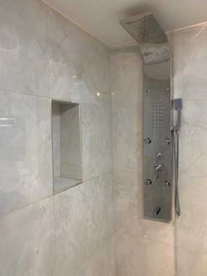 Superior Room | Bilik Mandi