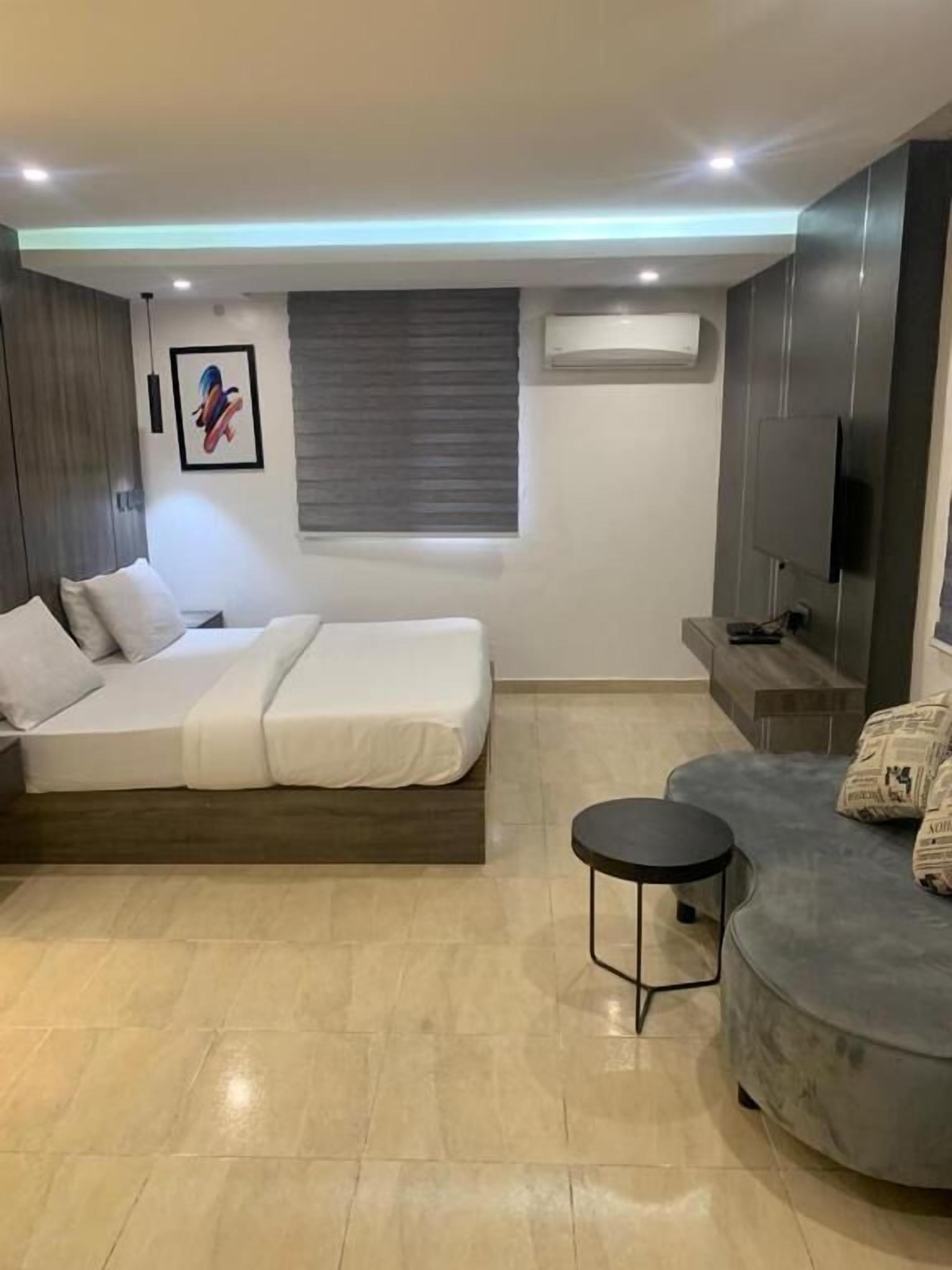 デラックス スタジオ