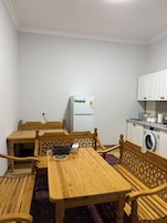 Basic Triple Room | Private kitchen