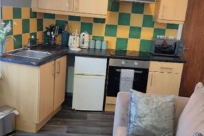 Private kitchen - glamsflat troccadero (Wolverhampton)