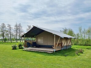 Telttamajoitus | Ulkopuoli