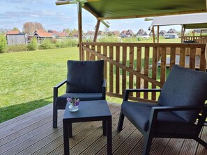 Telttamajoitus | Parveke