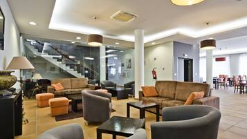 Kawasan tempat duduk lobi