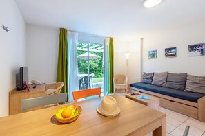 Cottage | Dining - Duplex Cottage With Pool for 4 (Saumur)