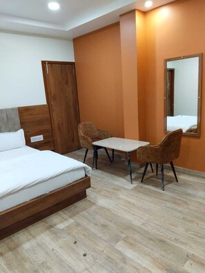 20 bedrooms, WiFi - Govindam hotel & Restaurant
Best Family Restaurant
Stay Relax Repeat (Nokha)