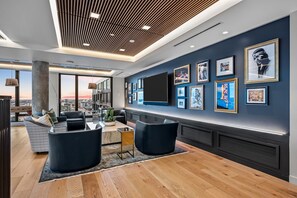 Lobby - New Listing! Walkable Denver Luxury | Rooftop Pool | City Views (Denver)
