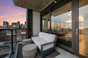 Property grounds - New Listing! Walkable Denver Luxury | Rooftop Pool | City Views (Denver)