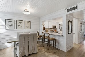Dining - 2 Bedroom, 2 Bath townhome in Beachwalk (Miramar Beach)