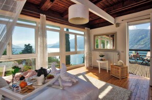 Room - Villa Meraviglia  (Olgiasca)