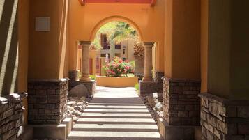 Enceinte de lâhĂ©bergement