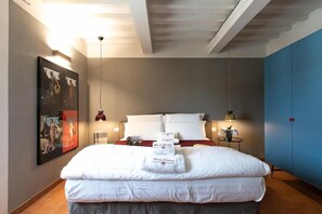 Deluxe Double Room, Patio, City View | In-room safe - Monna Caterina Wine Resort (Vinci)