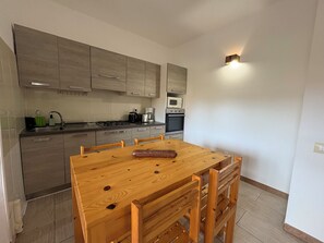 Private kitchen - Sal Princess - Lovely apartment in Santa Maria perfect for dream your holidays (Santa Maria)