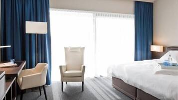In-room safe, desk, laptop workspace, blackout curtains
