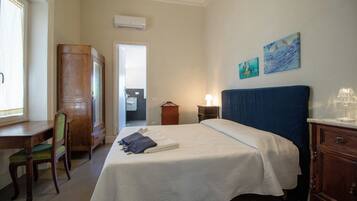 4 Schlafzimmer, Bügeleisen/Bügelbrett, kostenloses WLAN, Bettwäsche