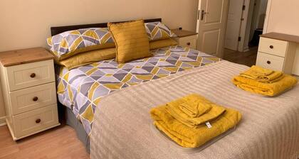 2 Bedroom Apartment- King 10