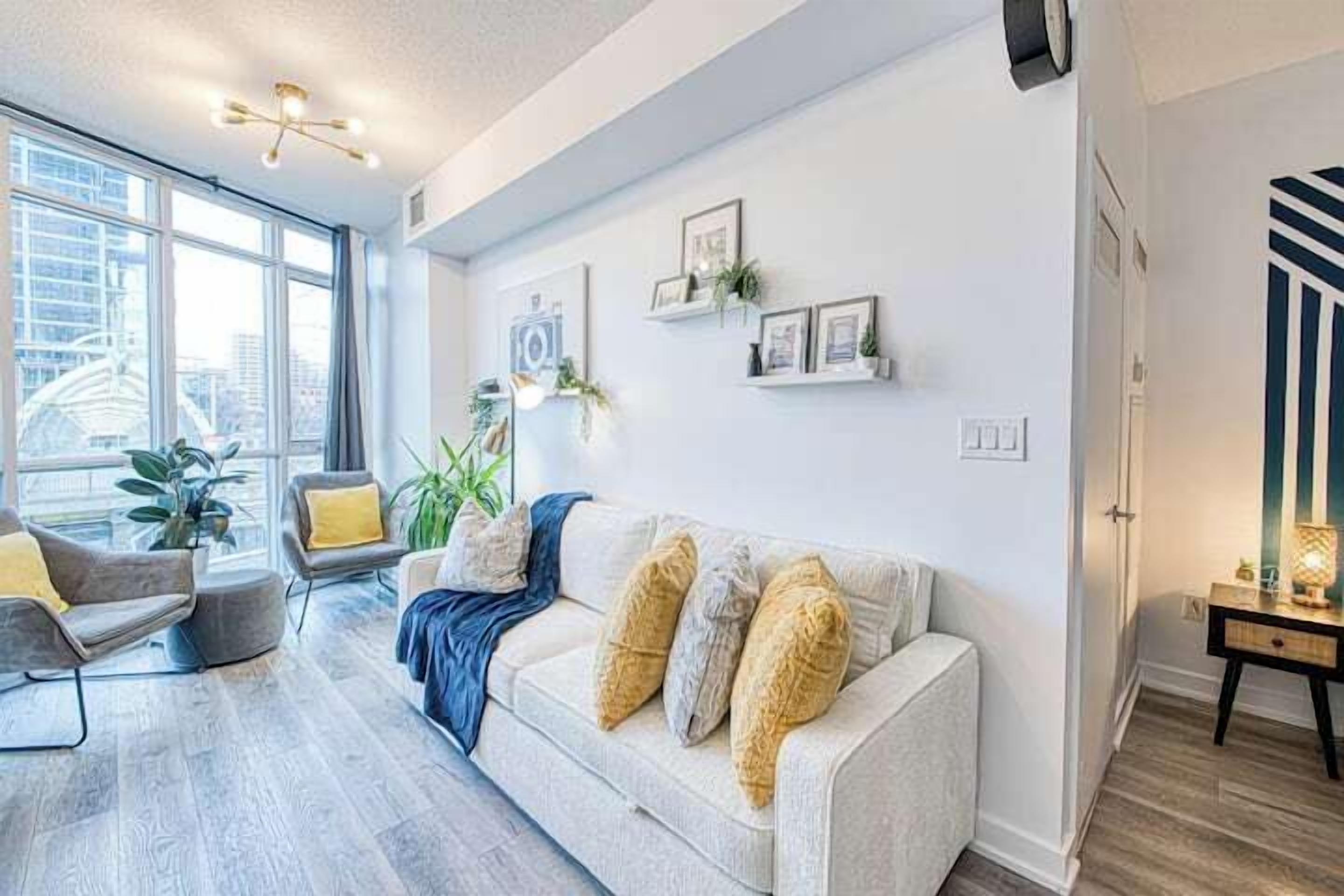 City Studio Suite, 1 Double Bed with Sofa bed | Living area