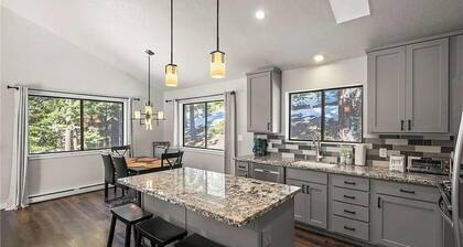 Cozy Spacious 4BD Modern Mountain Home