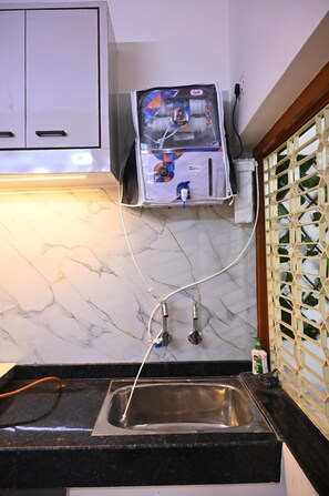 Villa | Private kitchen - Shri Jee Kunj Homestay (Varanasi)