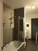 2 habitaciones y acceso a internet 