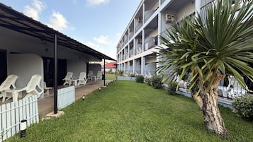 Studio Suite Presidensial, pemandangan kolam renang