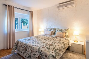 2 bedrooms, in-room safe, travel cot, free WiFi - Apartment August Medulin with Garden and Terrace (Medulin)