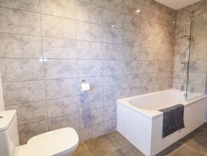 Shower - Snowdrop Cottage (Maidstone)