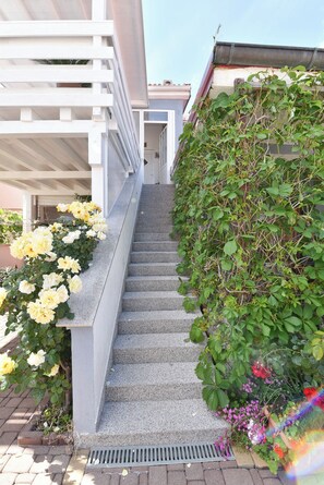 Classic Apartment, Sea View | Terrace/patio - Apartments Karacic (Vir)
