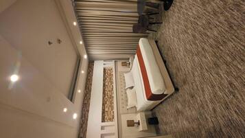 Deluxe Room | Interior