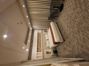 Kamar Deluks | Interior