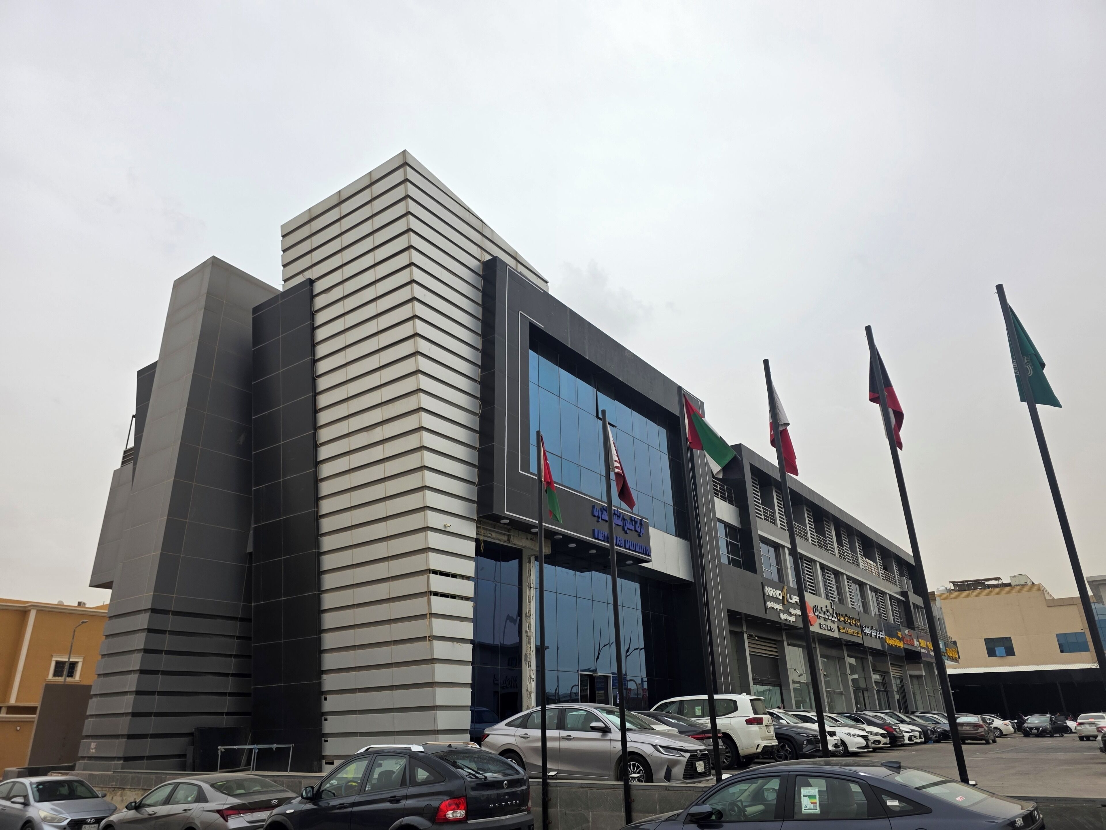 واجهة المنشأة