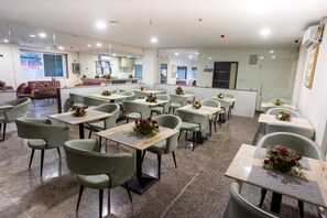 Dining - Hotel V Grand (Hyderabad)