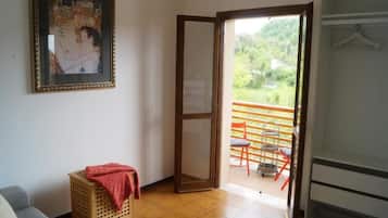 Casa, vista fiume | Interni