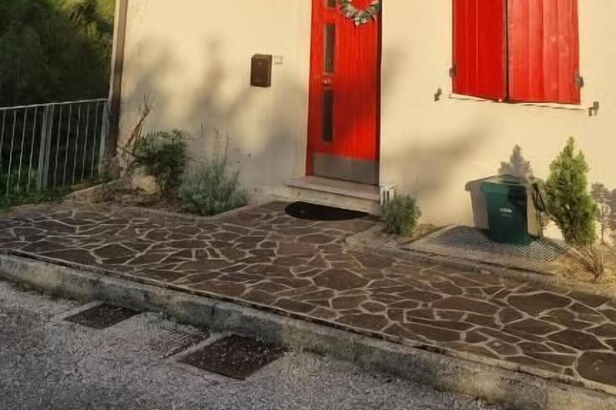 Casa, vista al río | Detalle exterior