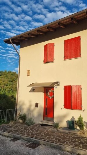 Nhà, quang cảnh sông | Chi tiết ngoại thất