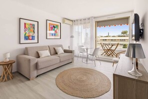 TV - Studio city center free parking (Saint-Tropez)