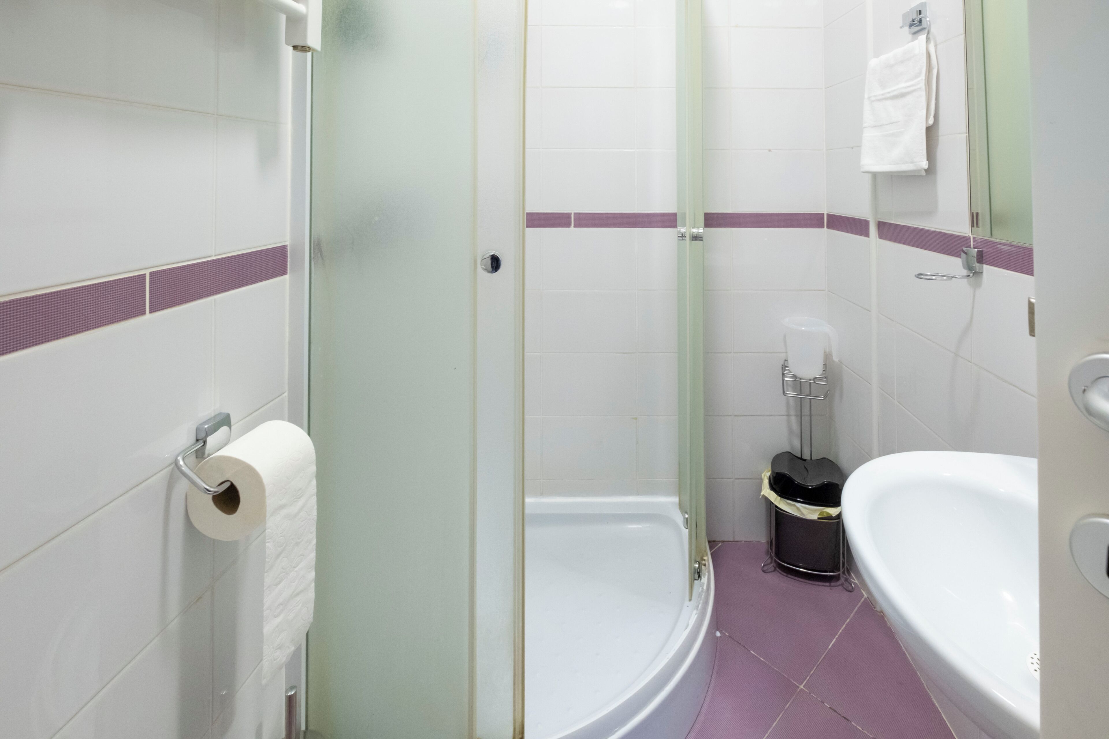 Classic Double Room | Bathroom
