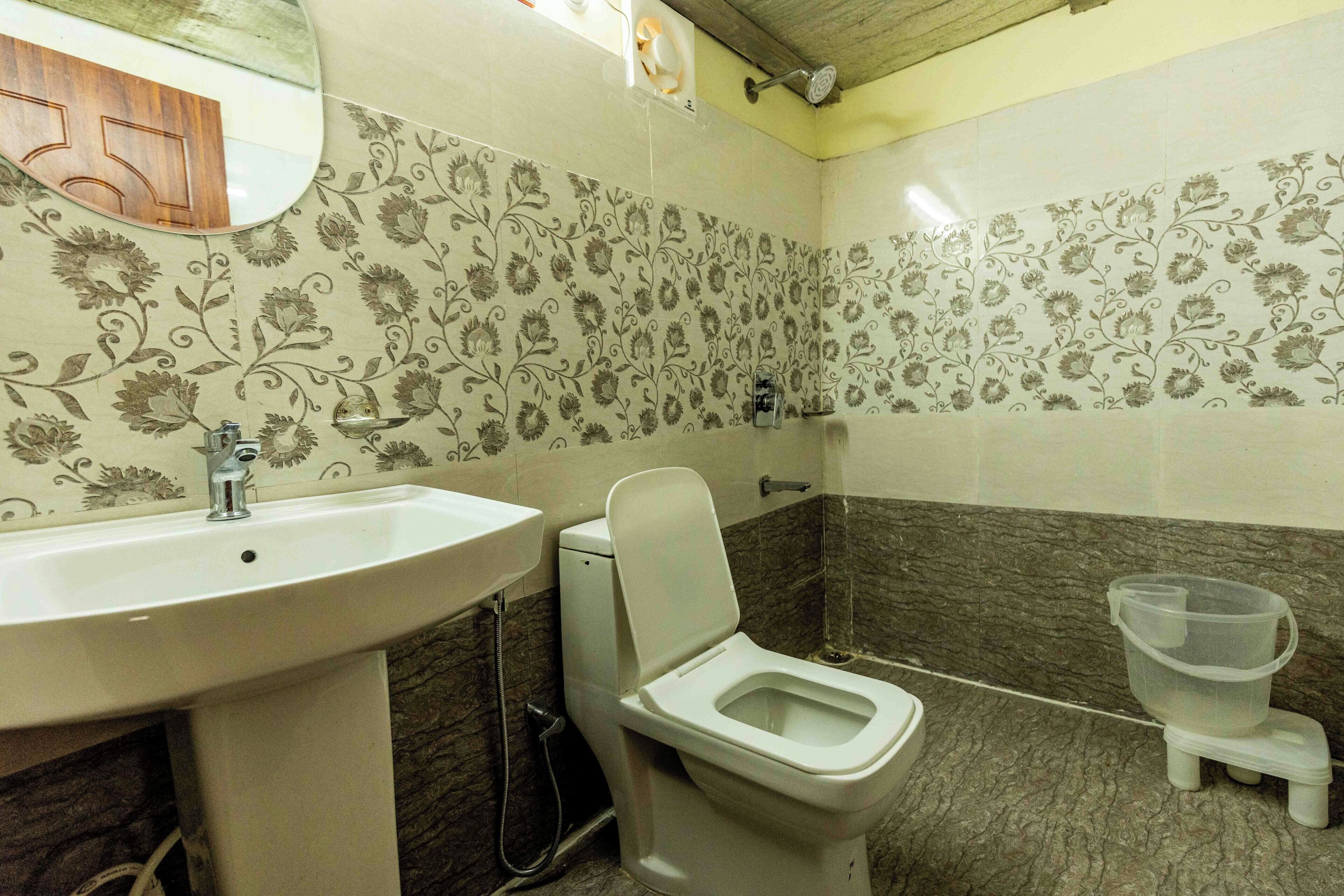 Double or Twin Room, Mountain View | Bathroom