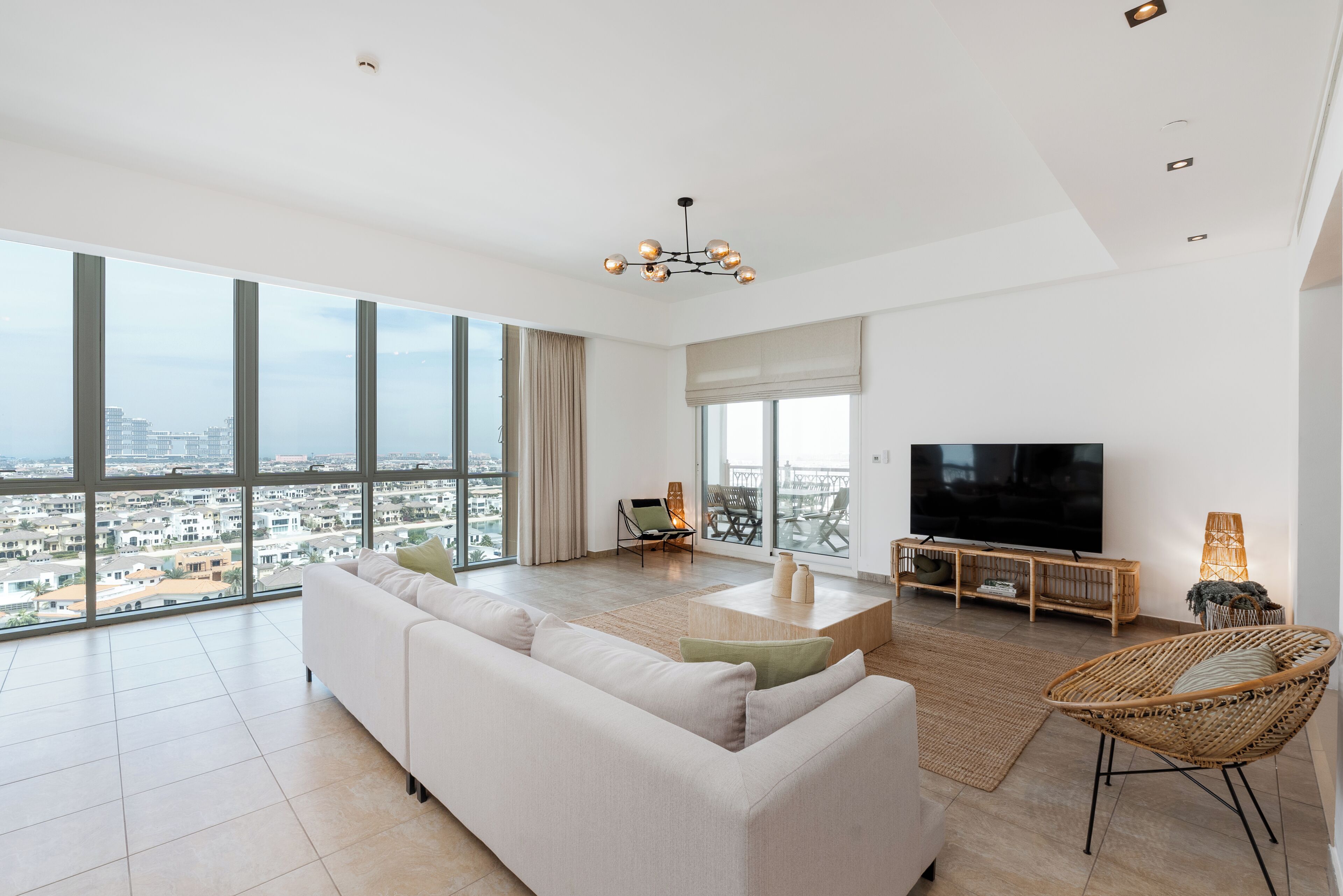 Luxury Apartment, 3 Bedrooms, Balcony, Partial Ocean View | Living area