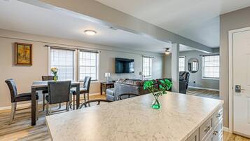 Apartment (1 Bedroom) | Interior