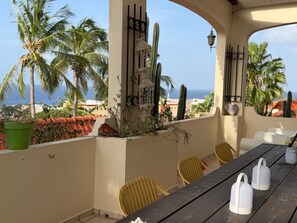 Terrace/patio - Seaview apartment in a prime location beach 5 min away resort with swimming pool (Willemstad)