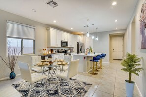 บ้านพัก (4 Bedrooms) | ภายใน
