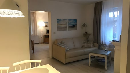 TV, fireplace. Apartment No. 4 for 4 People (38 m²) in Dahme