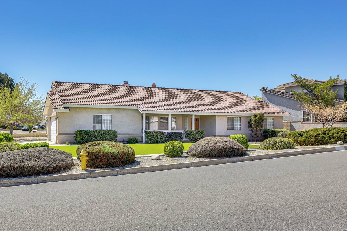 House (3 Bedrooms) | Front of property